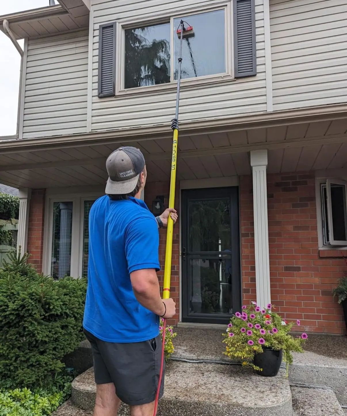 Welcome to Pure H2O Window Cleaning